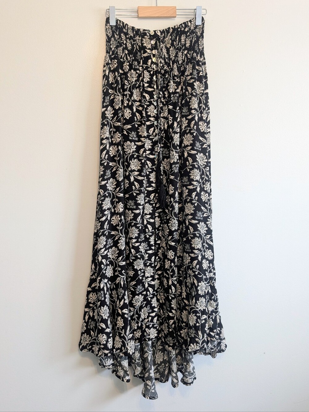 Rachel Zoe Black and Cream Floral Flowy Maxi Skirt Front Slit S-M